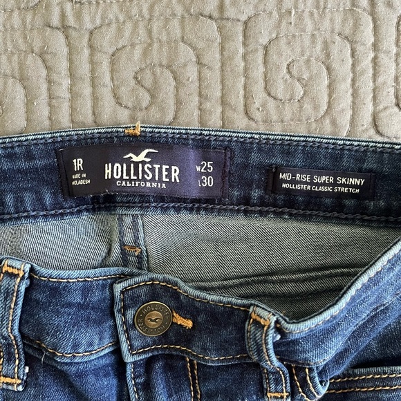 Hollister Mid-Rise Super Skinny Jeans - W25 L30 - Picture 2 of 4